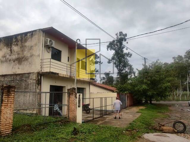 #27 - Casa para Venta en Loma Pyta - PY-11