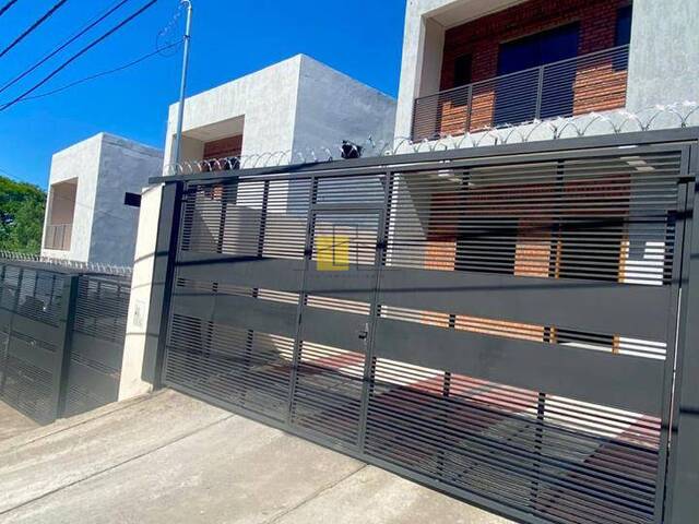 #29 - Casa para Venta en Asunción - PY-ASU