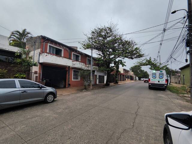 #57 - Casa para Venta en Asunción - PY-ASU