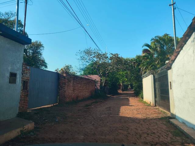 #68 - Casa para Venta en San Lorenzo - PY-11