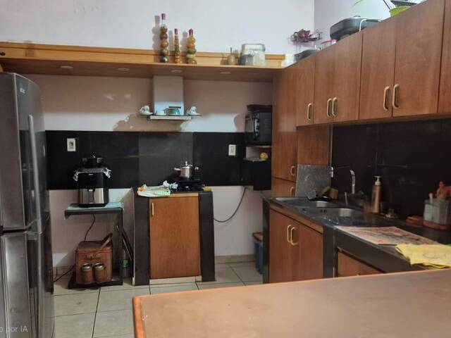 #90 - Casa para Venta en Asunción - PY-ASU